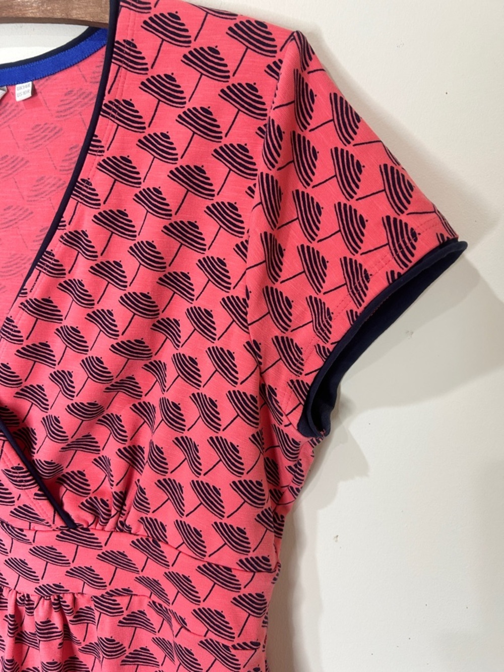 BODEN Umbrella Print Spring Faux Wrap Dress Size 10R - Picture 6 of 12